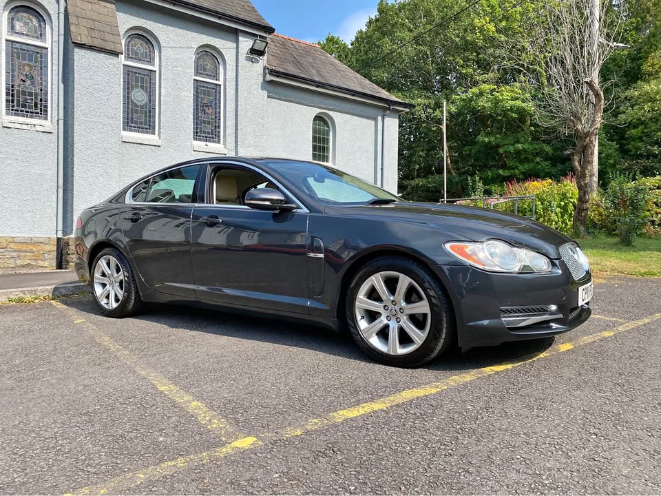 2011 Jaguar XF