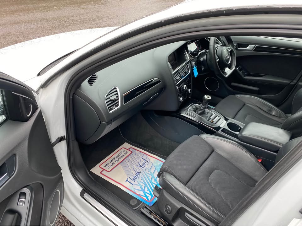 2012 62 AUDI A4