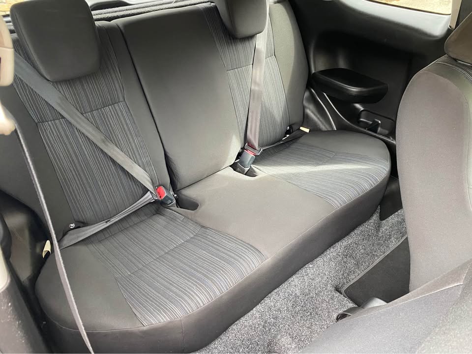 2015 15 SUZUKI SWIFT