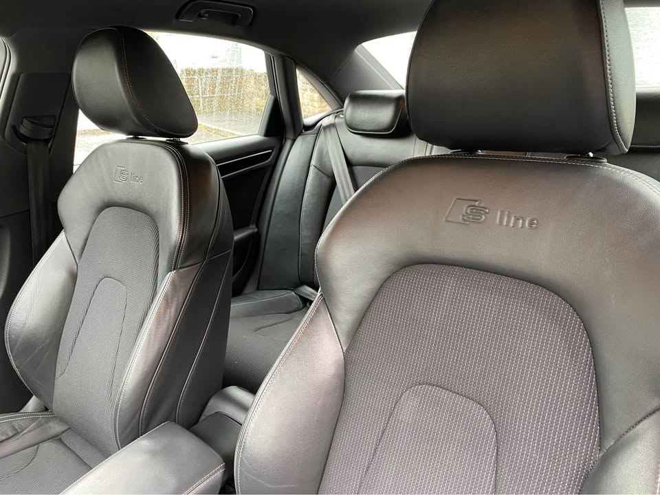 2012 62 AUDI A4