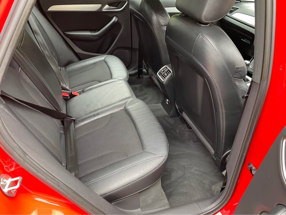 2015 64 AUDI Q3