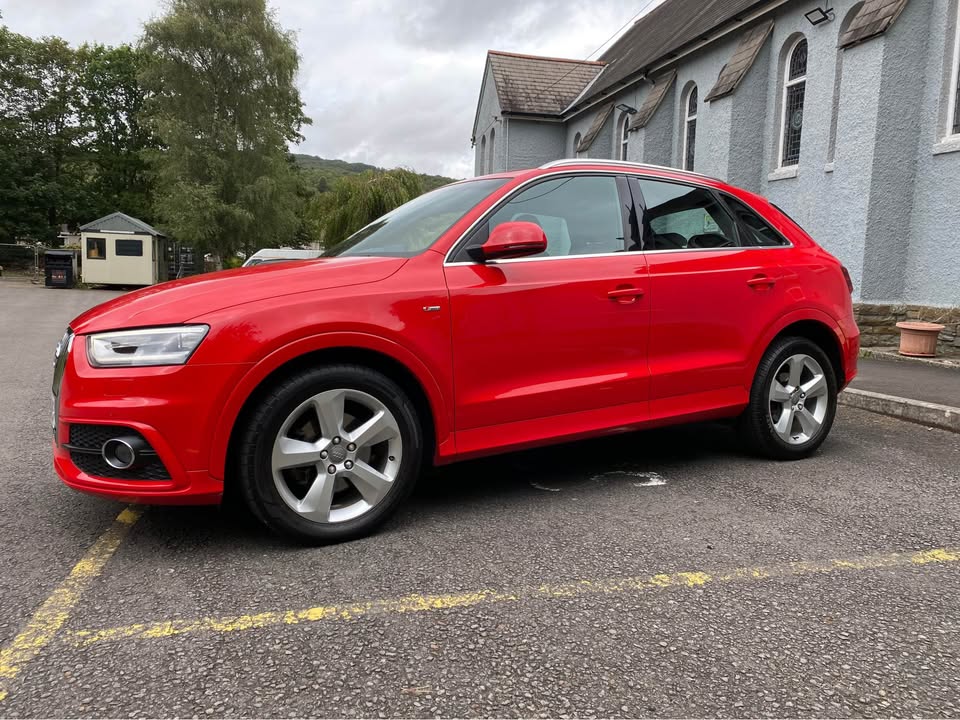 2015 64 AUDI Q3