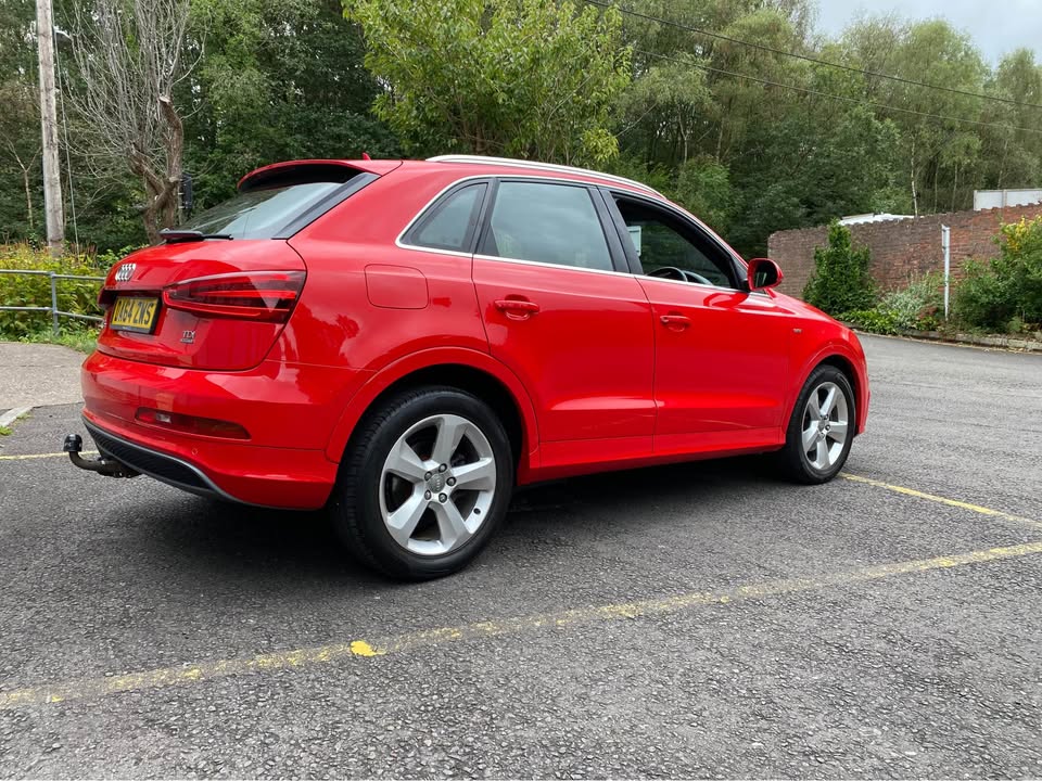 2015 64 AUDI Q3