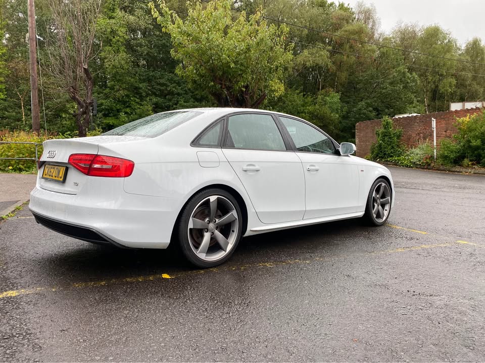 2012 62 AUDI A4