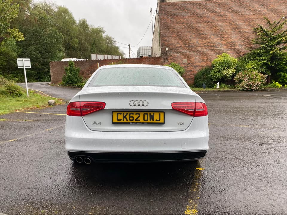 2012 62 AUDI A4