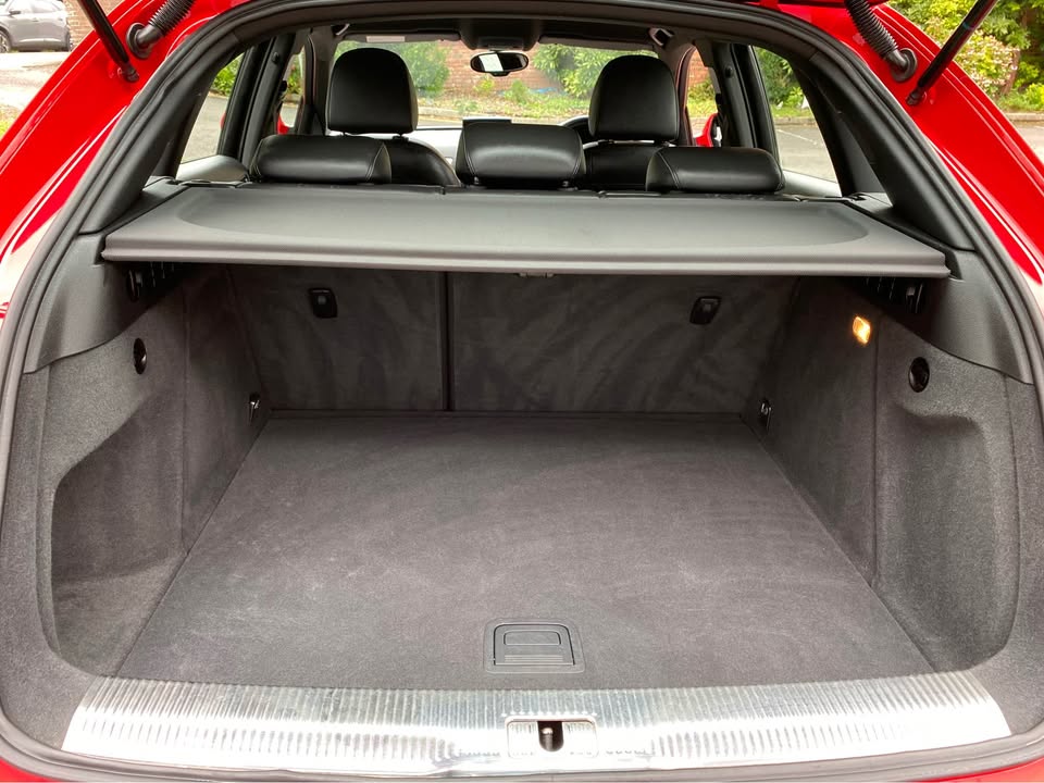 2015 64 AUDI Q3