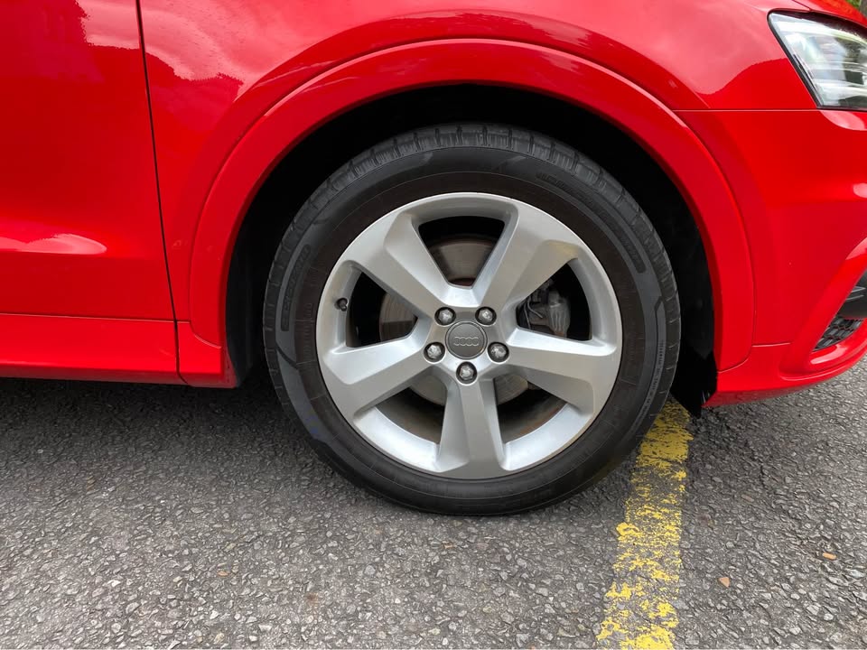2015 64 AUDI Q3