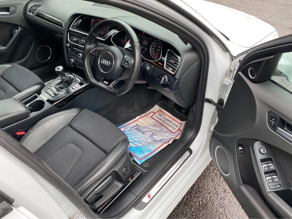 2012 62 AUDI A4