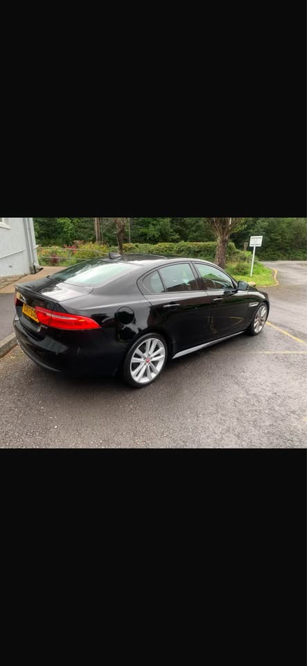 2017 17 JAGUAR XE